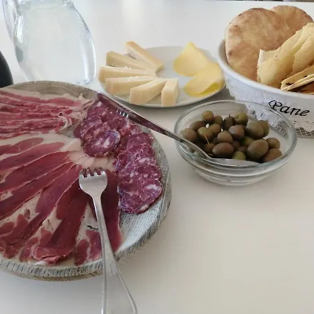 E Restaurant S'ispera Monolocale Uso Esclusivo Bed & Breakfast Fonni