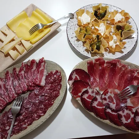 E Restaurant S'ispera Monolocale Uso Esclusivo * Fonni