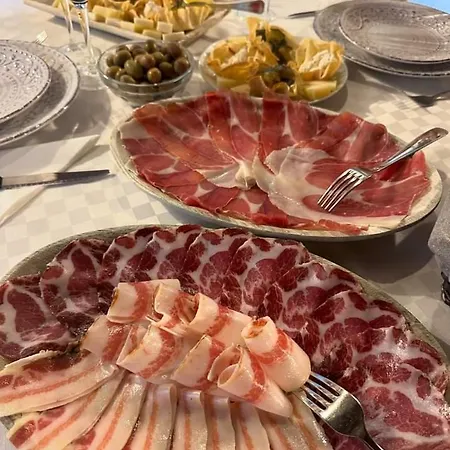 E Restaurant S'ispera Monolocale Uso Esclusivo 3* Fonni