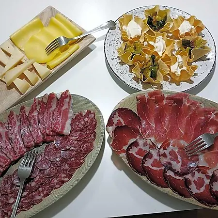 Alojamento de Acomodação e Pequeno-almoço S'ispera B&b, Restaurant, Autentiche Esperienze Sarde Fonni